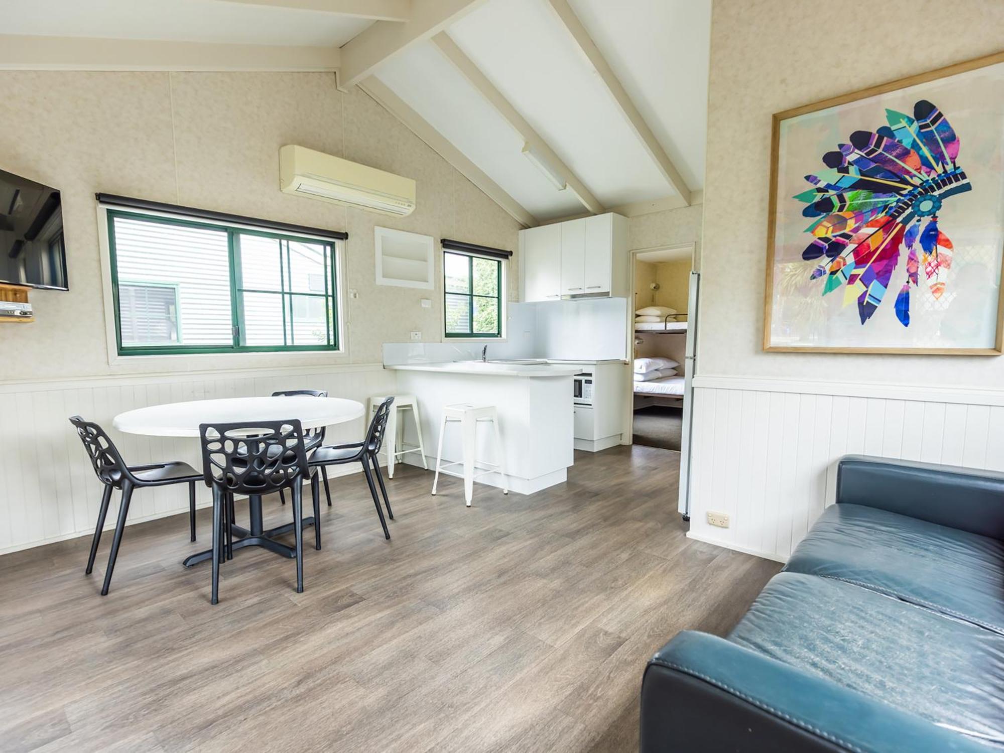 Nrma Ballarat Holiday Park Room photo